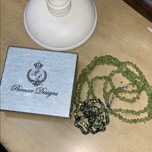Premier Designs Green necklace and rose pendant